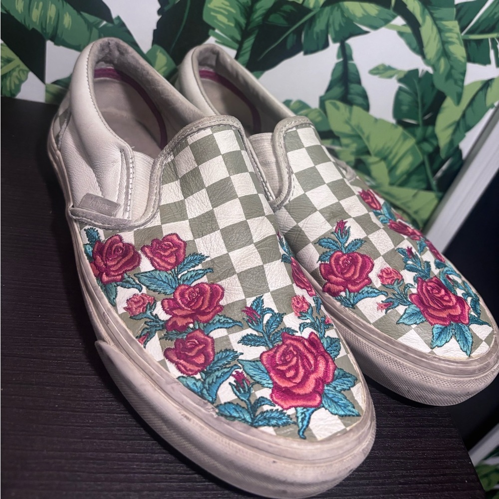 Flowered/checkered vans size 7